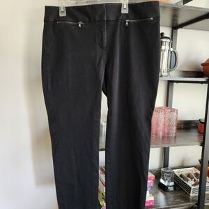 Ann Taylor Loft Cropped Size 8 Ladies Pants Black Front and Back Pockets